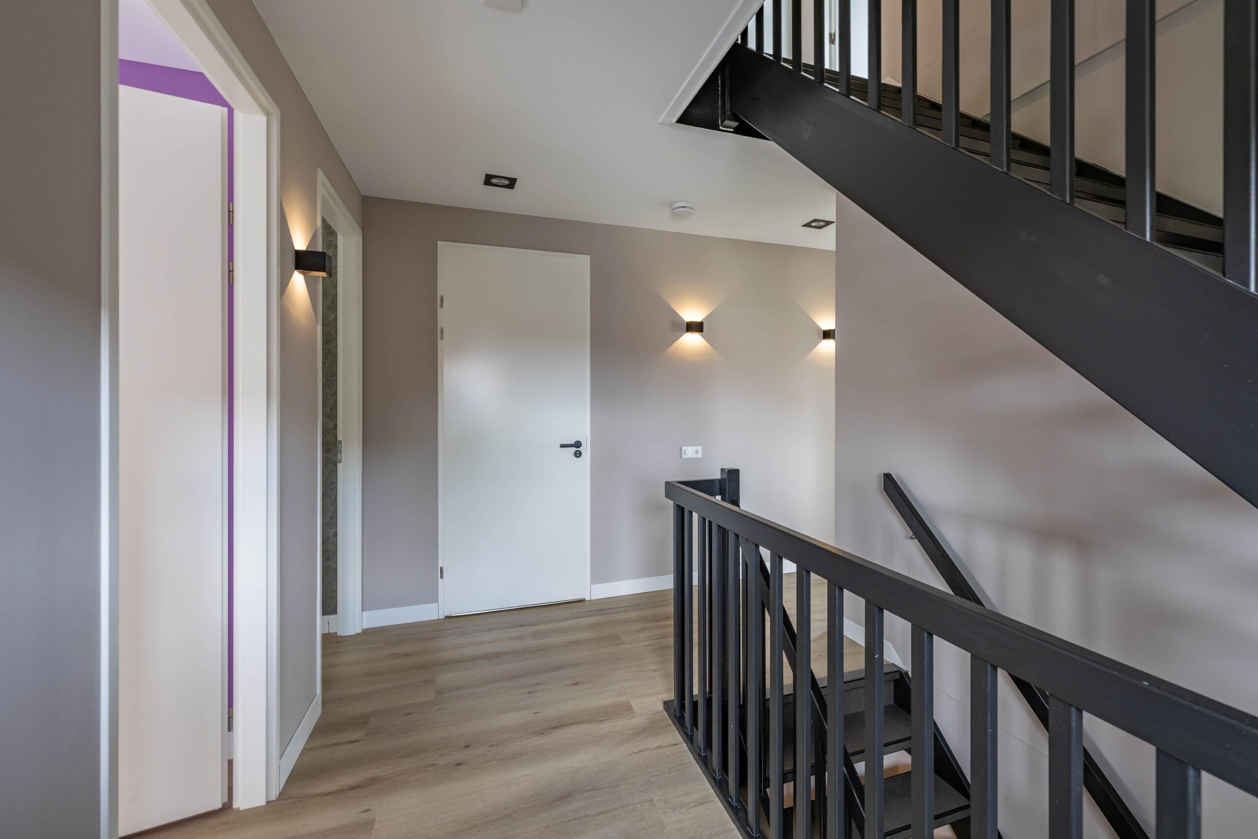 Brandrood 29 - Gallery item 43