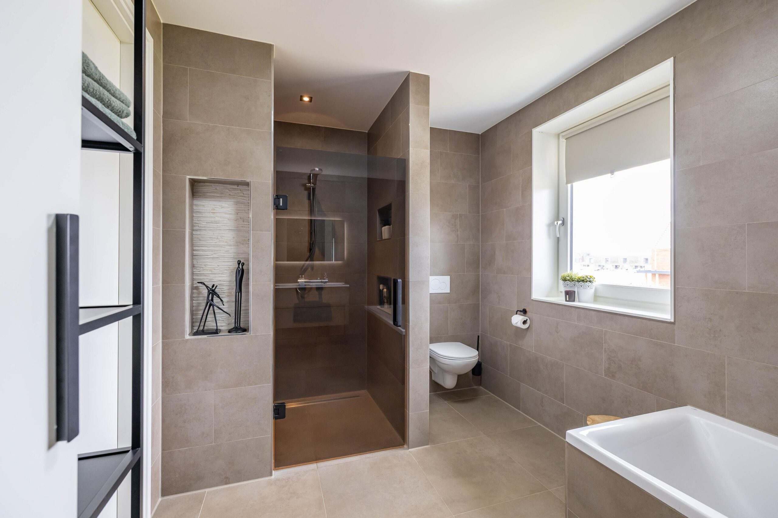 Brandrood 29 - Gallery item 53