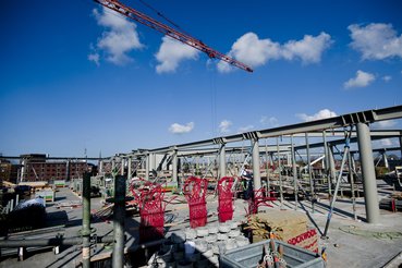 Grote steden gaan flink bijbouwen door overspannen woningmarkt