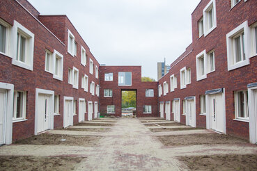 Oplevering huurwoningen aan de Friesestraatweg