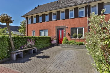 Klinkerstraat 49 Klinkerstraat 49