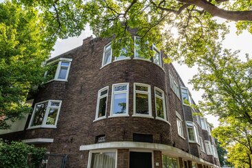 Professor Rankestraat 9 a Professor Rankestraat 9 a