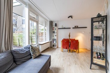 Nieuwe Blekerstraat 14 a Nieuwe Blekerstraat 14 a
